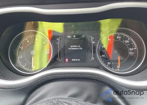 2018 Jeep Cherokee Latitude Plus Fwd из США, поврежденный, VIN 1C4PJLLB5JD510090